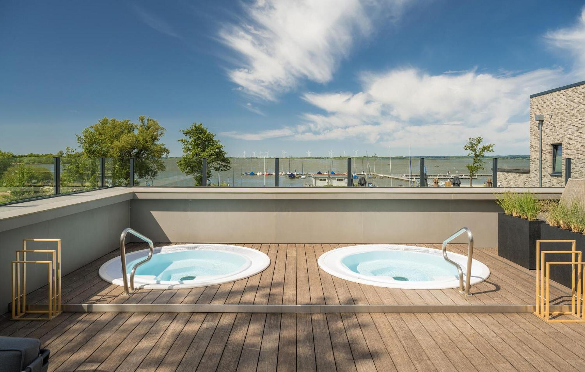 Beach Front Home In Lembruch-Duemmer See With Wifi Exterior foto